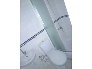 BAyr_Apt_97.jpg